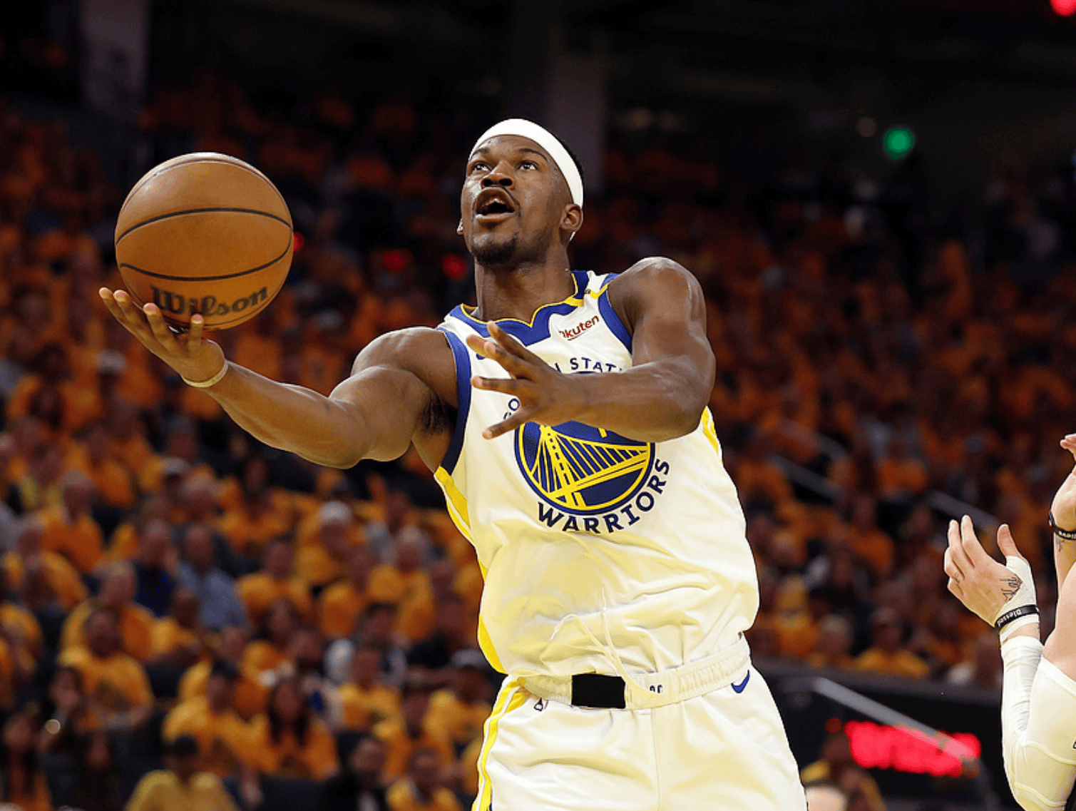 NG28-巴特勒在巴黎圣日耳曼比赛中突破纪录，赛况扑朔迷离引发热议！的简单介绍